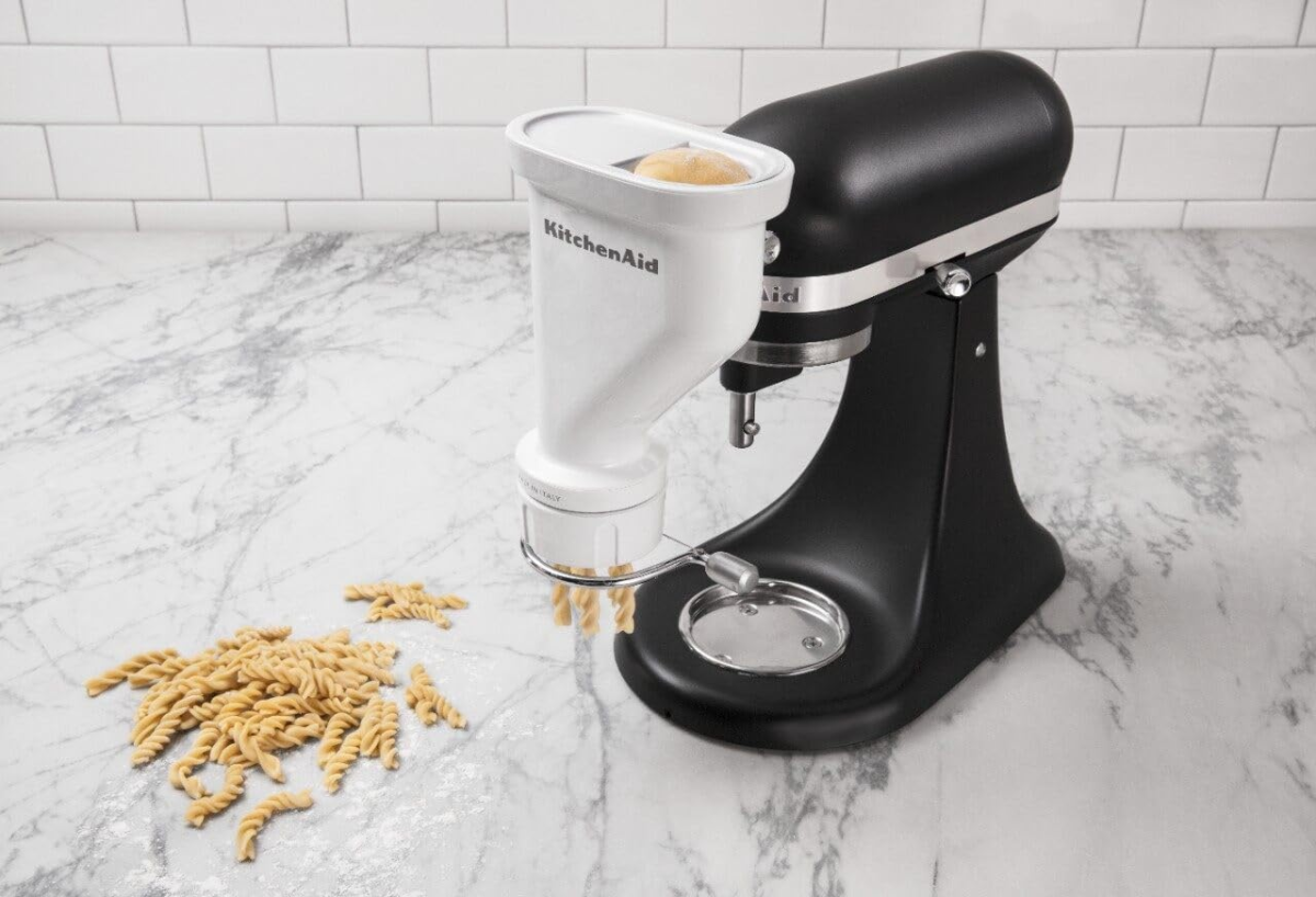 KSMPEXTA Gourmet Pasta Press Attachment with 6 Interchangeable Pasta Plates, White - Image 6
